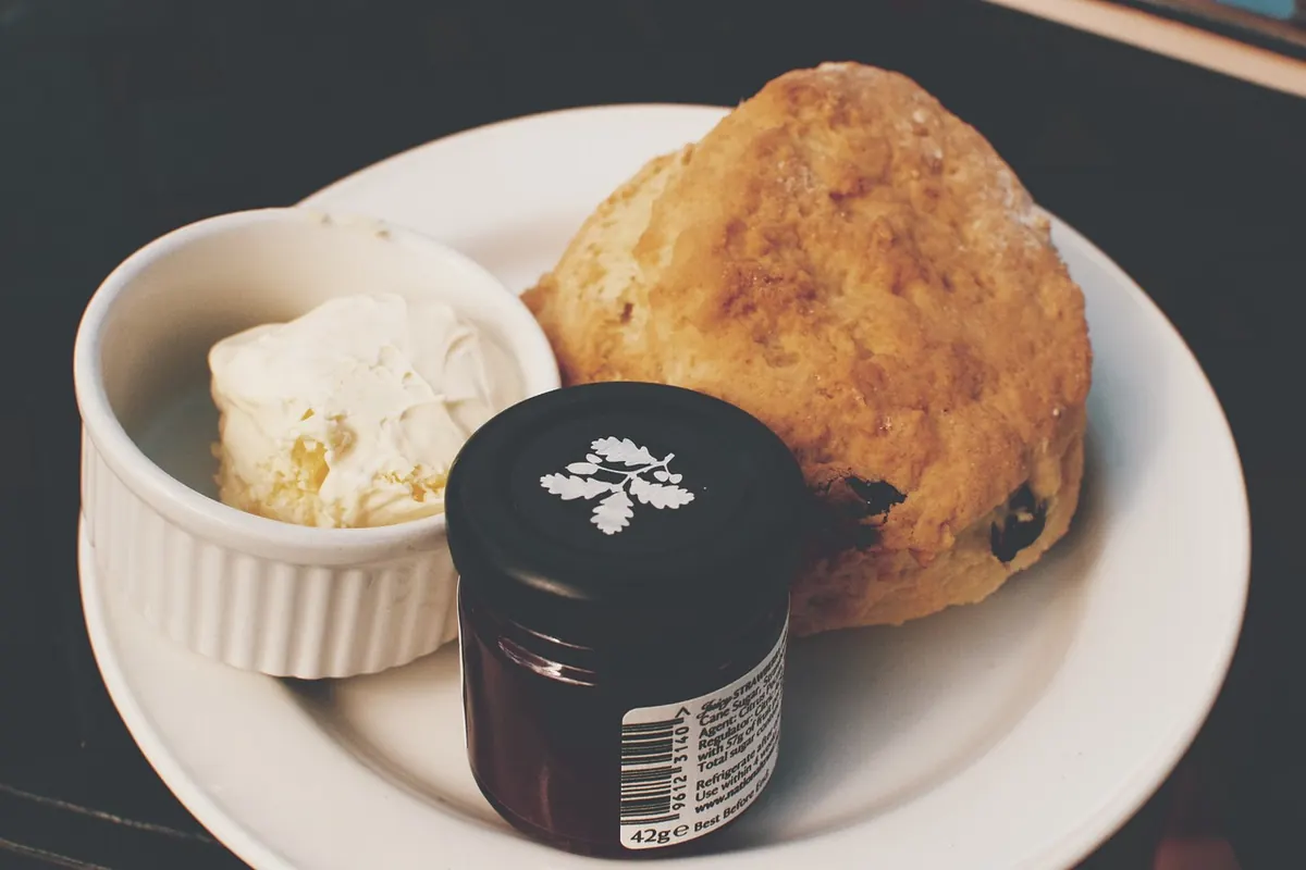 Jam First or Cream First? A Cornish Cream Tea Explainer